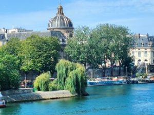 Proponujemy zwiedzania Paryża i Zamków nad Loarą!